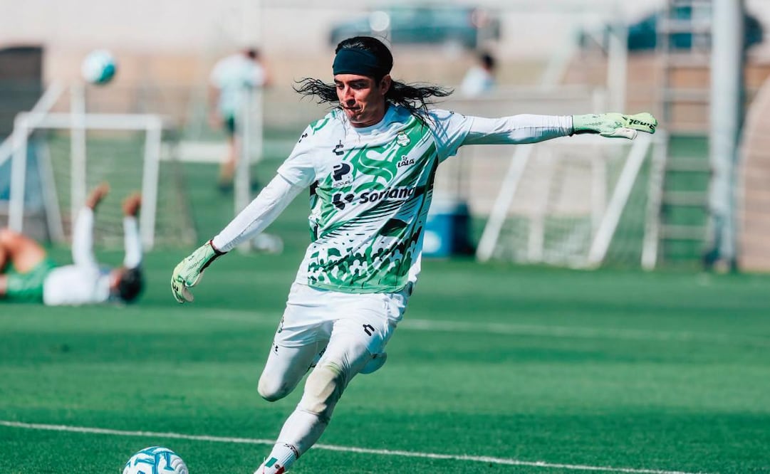 Carlos Acevedo fue el tercer portero del Tricolor.