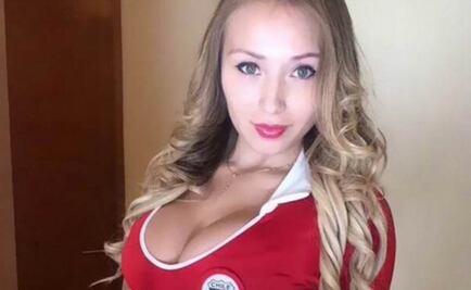 Daniella Chávez, la playmate que va al estadio sin ropa interior
