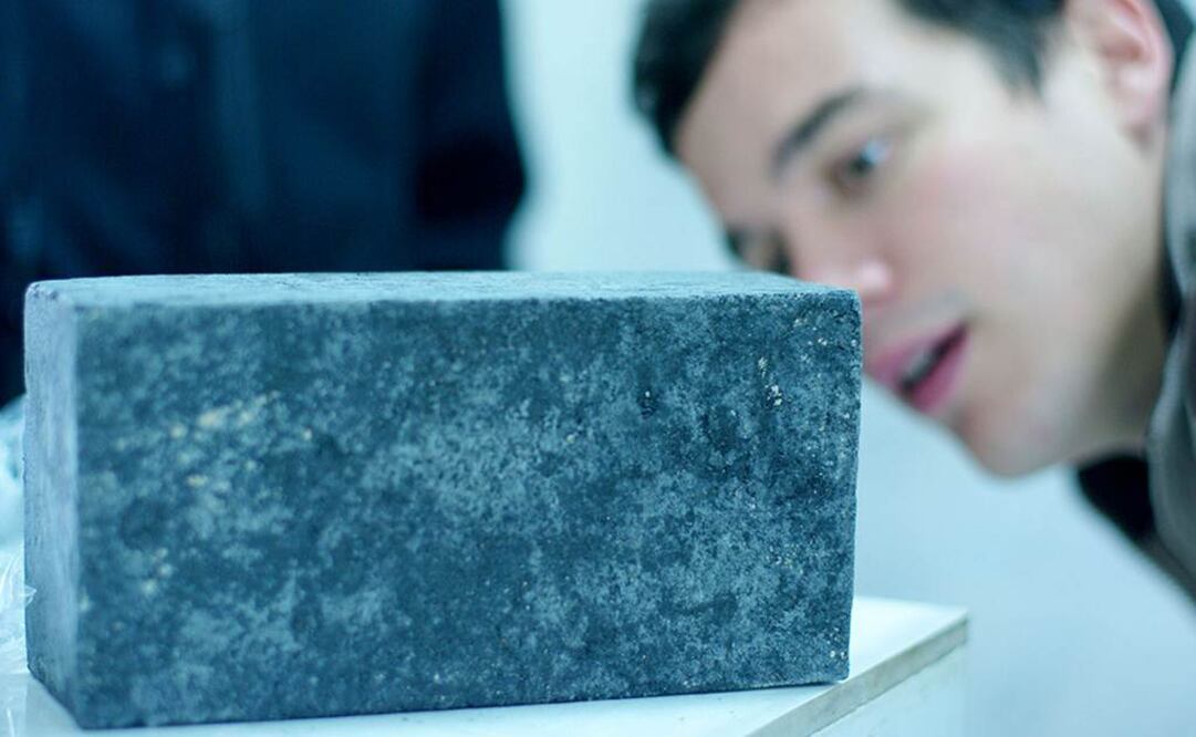 El llamado BLAC Brick se endurece a temperatura ambiente gracias a un proceso químico que desencadenan sus propios componentes. FOTO: MIT 