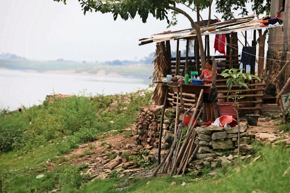 Los habitantes carecen de servicios básicos necesarios, además de agua potable. Foto: Edwin Hernández / El Universal