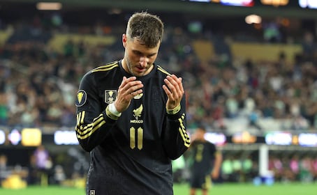 Santiago Giménez recibe burlas de argentinos por soñar con ser campeón del mundo con México