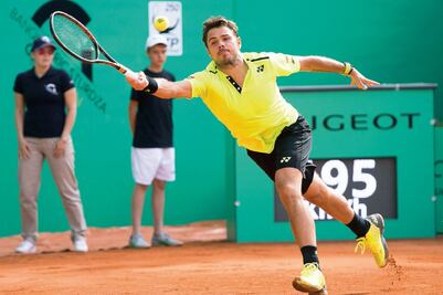 Stan pone orden y vence en tres