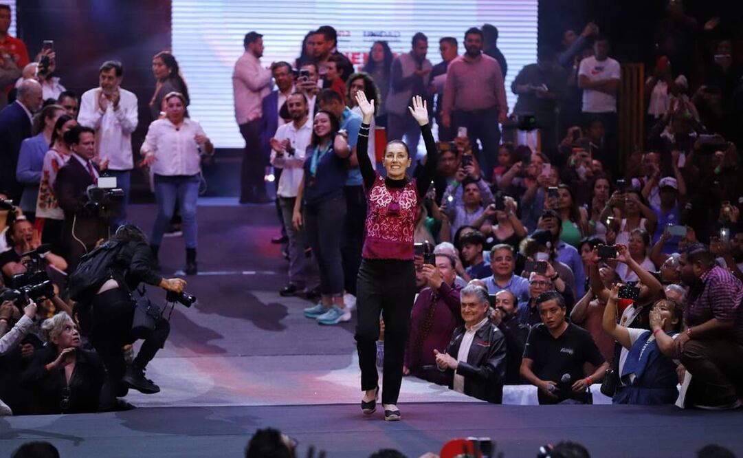 Sheinbaum se reunió con simpatizantes en la Arena México previo a definición de candidatos de Morena a 9 gubernaturas / Foto: Fernanda Rojas. EL UNIVERSAL