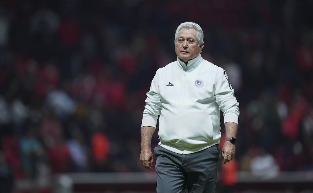 Víctor Manuel Vucetich visualiza un partido complicado contra Cruz Azul / Foto: Imago7