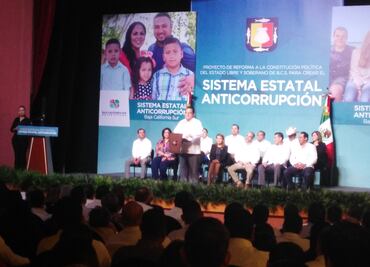 Presentan en BCS iniciativa de reforma anticorrupción