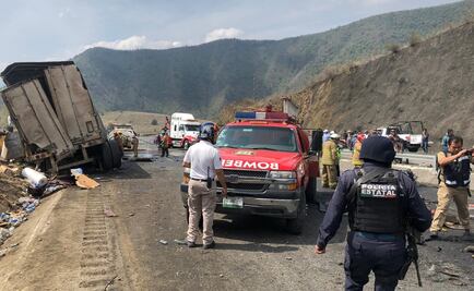 Suman 22 muertos por accidente en la autopista Veracruz-Puebla