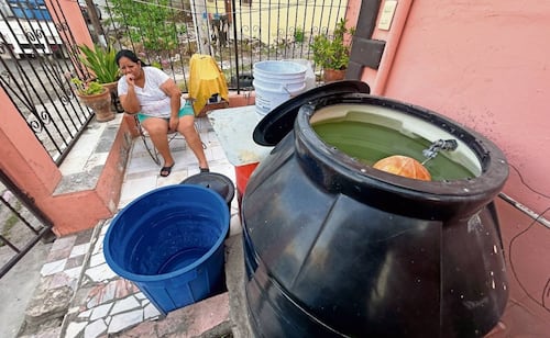 Water scarcity strains families amid Torreón's heatwave