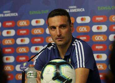 "Fuimos superiores a Brasil", dice Scaloni tras eliminación de Argentina