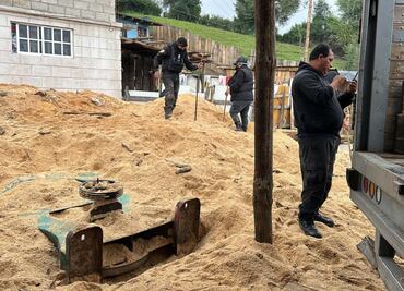 Entre el aserrín, así escondieron talamontes su maquinaria en Huitzilac, Morelos