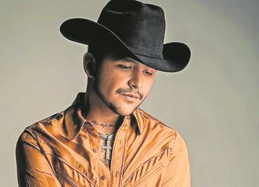 Pide Nodal hackear a disquera para recuperar sus redes