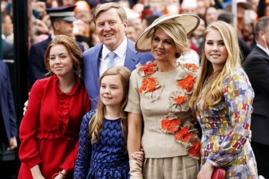 Amalia de Holanda, hija de la reina Máxima, admite que aún la pasa “muy mal” por amenazas que recibió
