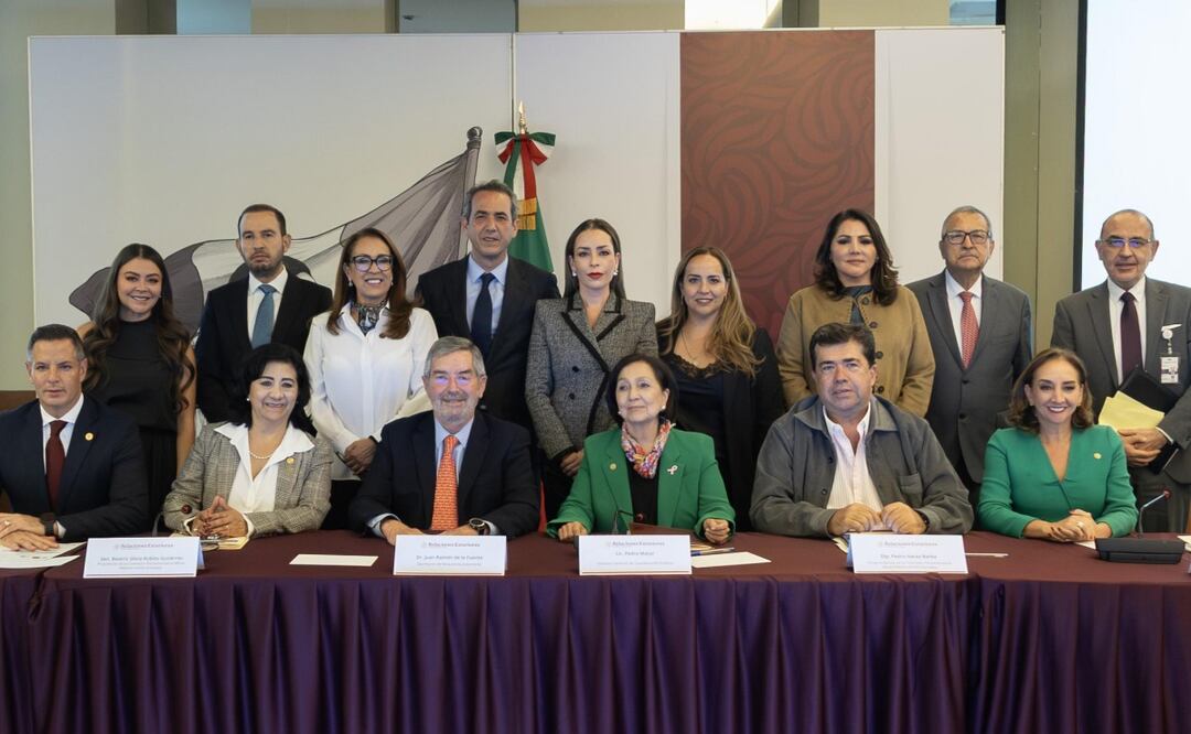 Canciller De la Fuente se reúne con diputados y senadores y alistan reunión interparlamentaria México-Unión Europea (22/10/2025). Foto: Especial