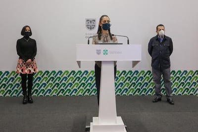 Sheinbaum anuncia 4 apoyos económicos para empresas, trabajadores y hogares por semáforo rojo