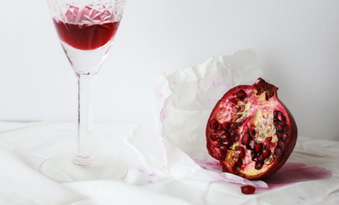 Prepara tu jugo de granada y obtén todos sus beneficios para la salud / Foto: Unsplash