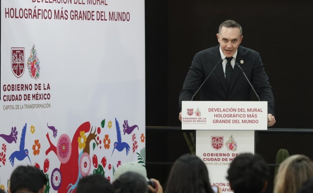 Adrián Rubalcava, daría tres meses como período de gracia para que comerciantes cumplan las disposiciones del nuevo reglamento. | Foto: Archivo, Carlos Mejía.