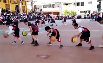 Al ritmo de Queen, niños de Oaxaca hacen ejercicios de basquetbol