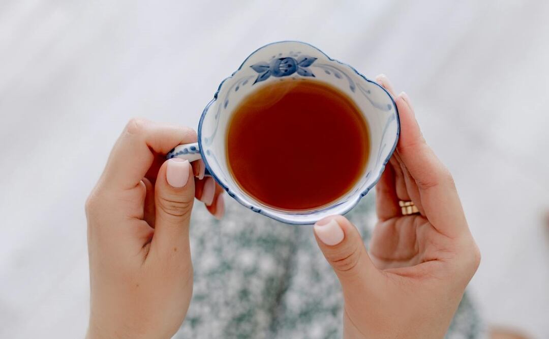 Infusión de Abedul para adelgazar. Foto: Hanna Auramenka / Pexels