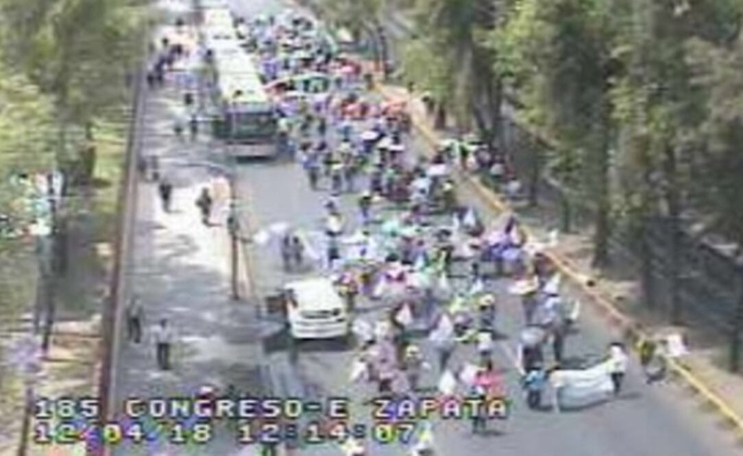 El Centro de Información Vial de la dependencia local indicó que la avenida se encuentra cerrada a la altura de Zaragoza y Zapata (Foto: Tomada de Twitter @OVIALCDMX)