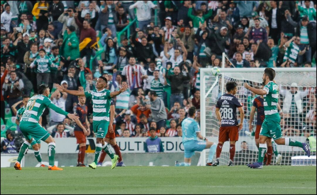 El "Gallo" Vázquez hizo el único gol del partido. Foto: Imago7