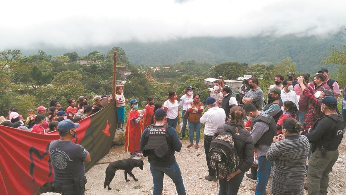 El pasado miercoles, el retorno de al rededor de 140 familias triquis fue frustrado por integrantes del MULT. Foto: Cortesía