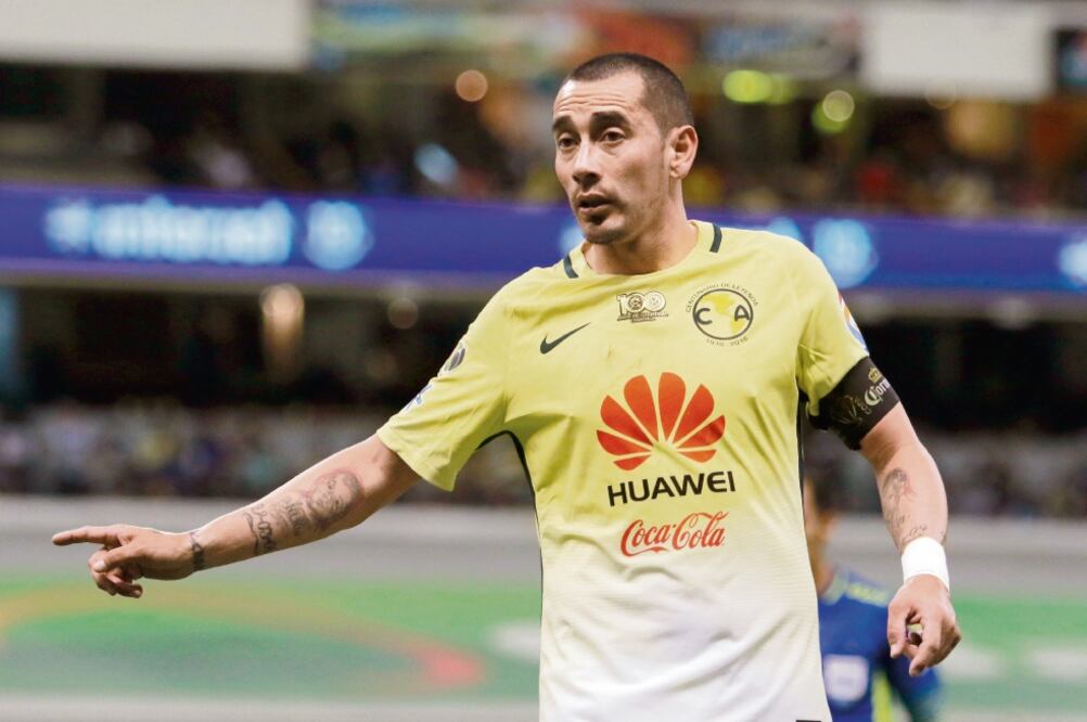 El capitán azulcrema Rubens Sambueza está consciente que la presión en el América es muy fuerte por lo que jugarán como si fueran finales. (FOTO: ÁLVARO PAULIN. IMAGO7)