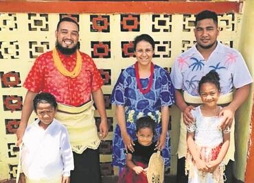 Mexicanos en Tonga: atrapados e incomunicados tras erupción