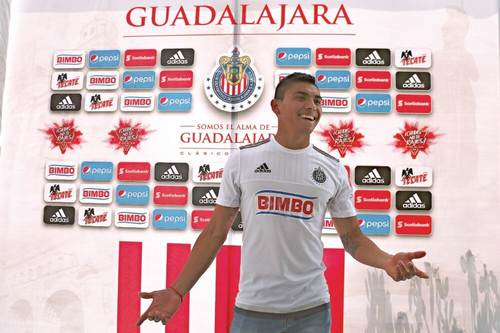 Los tres puntos en el clásico tapatío son vitales para las Chivas (SANDRA BAUTISTA. IMAGO7)