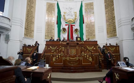 En Cuarto Informe, diputados "destapan" a Sheinbaum para 2024