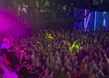 Embajada de Israel condena uso de símbolos nazi contra artista israelí en concierto en CDMX; Noga Erez denuncia amenazas