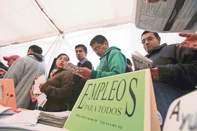 Empleo y salud, de difícil acceso, dicen capitalinos