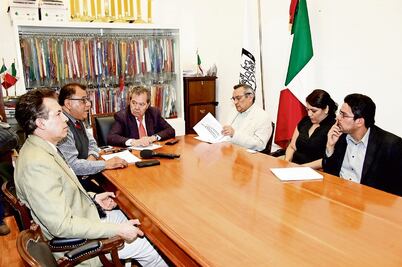 Grupo redactor acuerda referéndum para Carta Magna