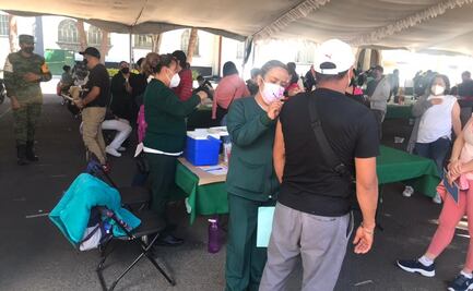 “Más vale tener alguna vacuna”; adultos de 40 a 49 años reciben dosis de refuerzo antiCovid en CDMX