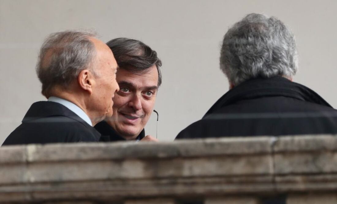 Marcelo Ebrard aparece en compañía de Alejandro Gertz Manero. Foto: Ariel Ojeda/EL UNIVERSAL