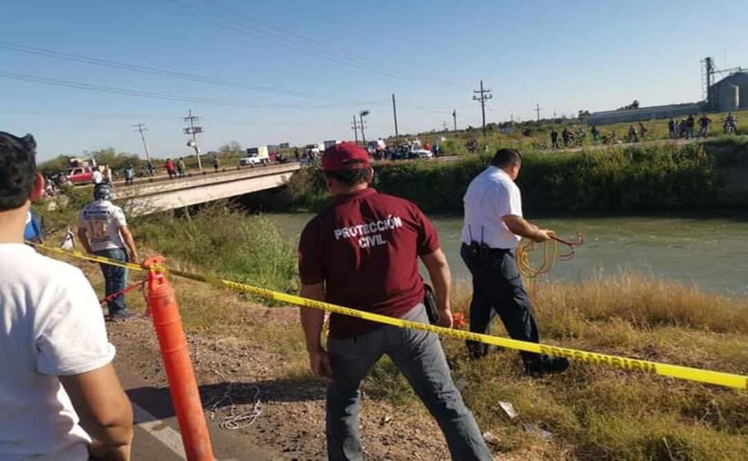 Cae adulto mayor a canal Sicae. Foto: Captura de pantalla, X