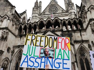 Ecuador: Cuando Scotland Yard entró a embajada ecuatoriana en Londres por caso Assange, pero con autorización