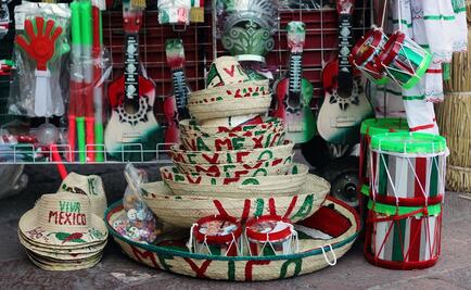 ​A la baja, venta de productos y adornos para fiestas patrias