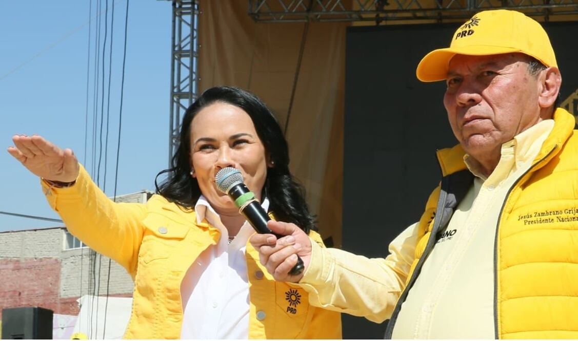 Zambrano participó en la toma de protesta de Del Moral como abanderada aliancista. Foto: especial