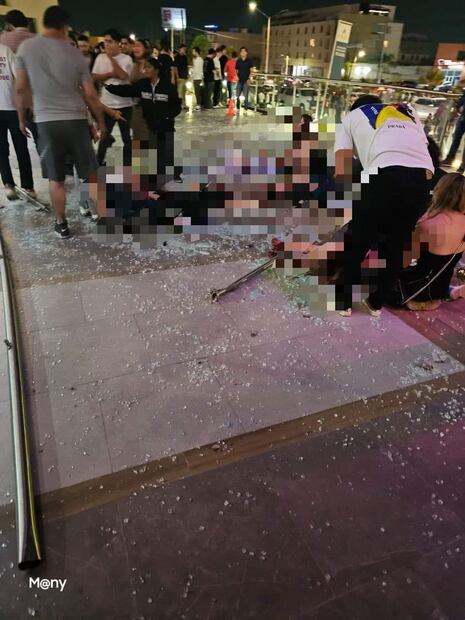 Se desploma vidrio desde un tercer piso en antro de la capital potosina. Foto Especial