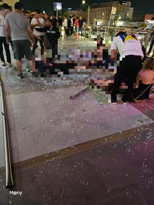 Se desploma vidrio desde un tercer piso en antro de la capital potosina. Foto Especial