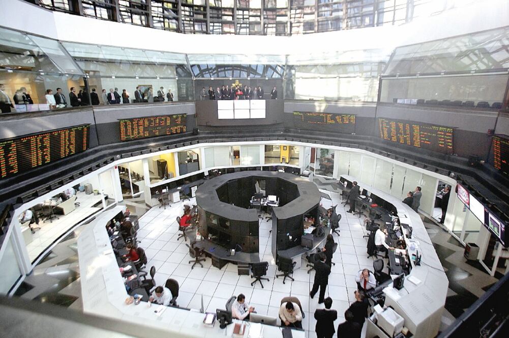 Entre cinco y 10 empresas se preparan para entrar en el mercado de valores, pese a las condiciones complejas que existen de volatilidad (ARCHIVO EL UNIVERSAL)