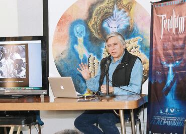 Natasha se rodea de zombis