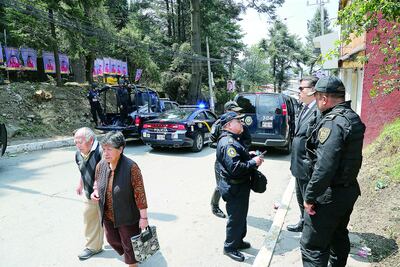 Priístas y perredistas siguen riña por la web