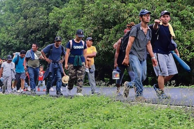 Más de 123 millones de personas en el mundo son víctimas desplazamiento forzado: ACNUR; violencia principal causa