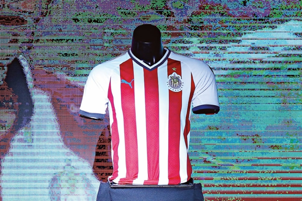 Peculiar camiseta 'inconclusa'