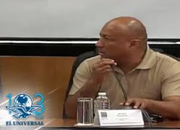 Diputado de Morena pide a compañero invidente leer biografía de ponente