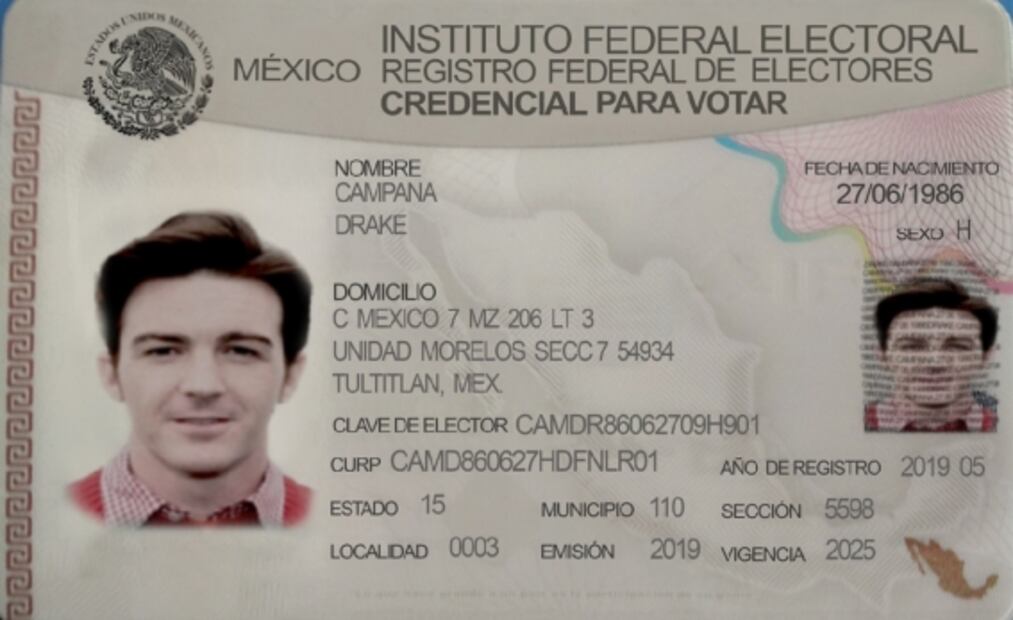 Drake Bell se entrega al español en Twitter y le responden con memes