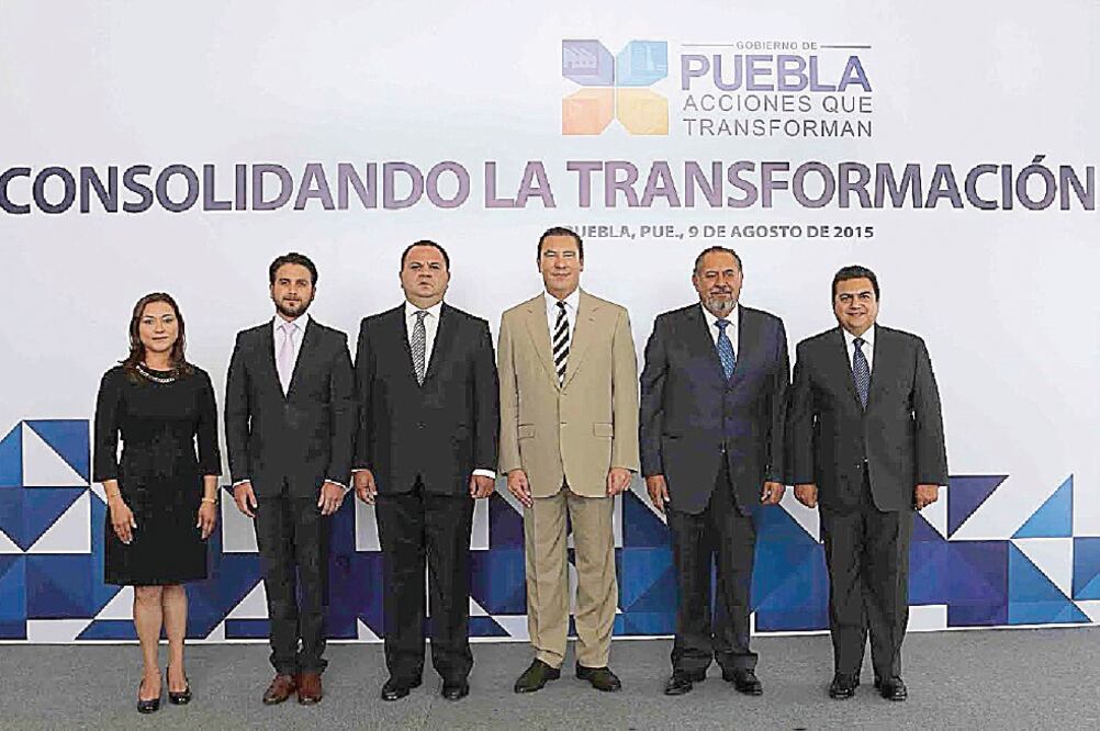 Entre los nuevos integrantes del gobierno de Rafael Moreno Valle están Salvador Escobedo Zoletto como secretario de Salud, y Roberto Moya Clemente como jefe de la Oficina del gobernador (Especial)