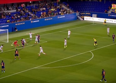 Canterano de Barcelona mete gol espectacular y se vuelve viral