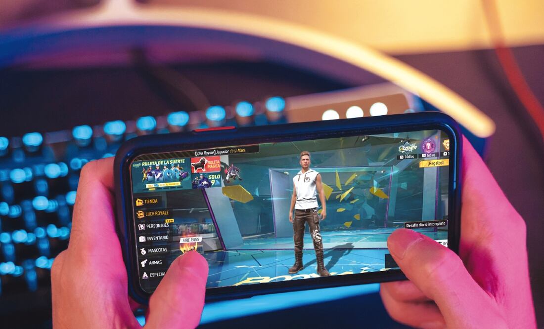 Los individuos les dan a las adolescentes premios o créditos para que avancen en el juego y se ganan su confianza. Foto: ISTOCK Y ESPECIAL