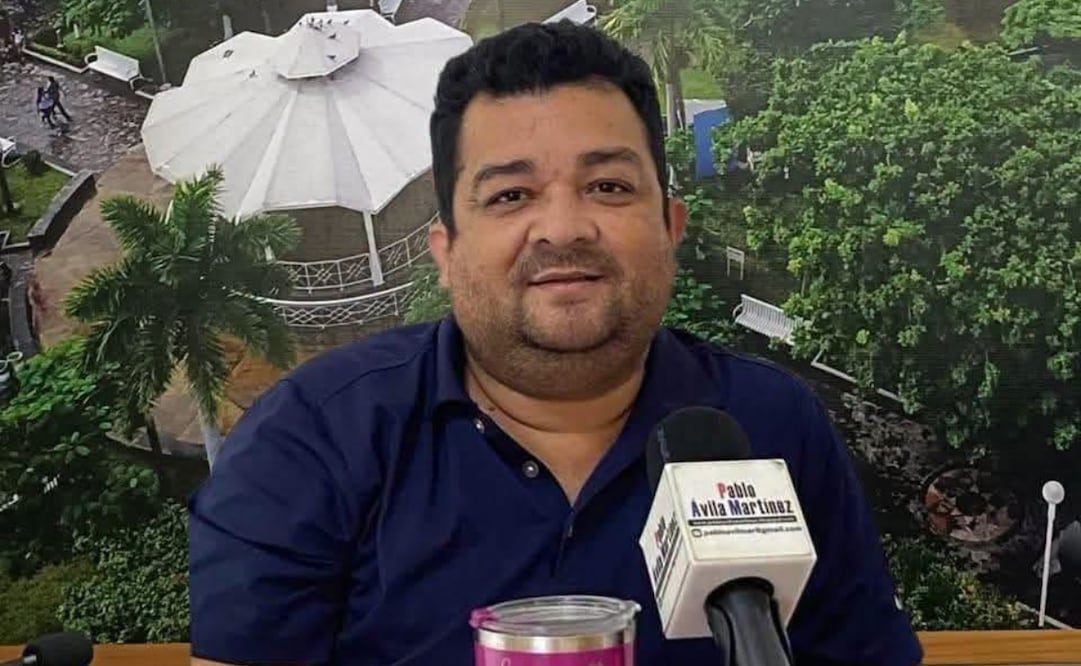 Pablo Ávila Martínez, periodista de Tecomán, Colima, denunció que fue agredido la mañana de este viernes por sujetos que le dijeron que era por lo que estaba publicando. | Foto: Especial.